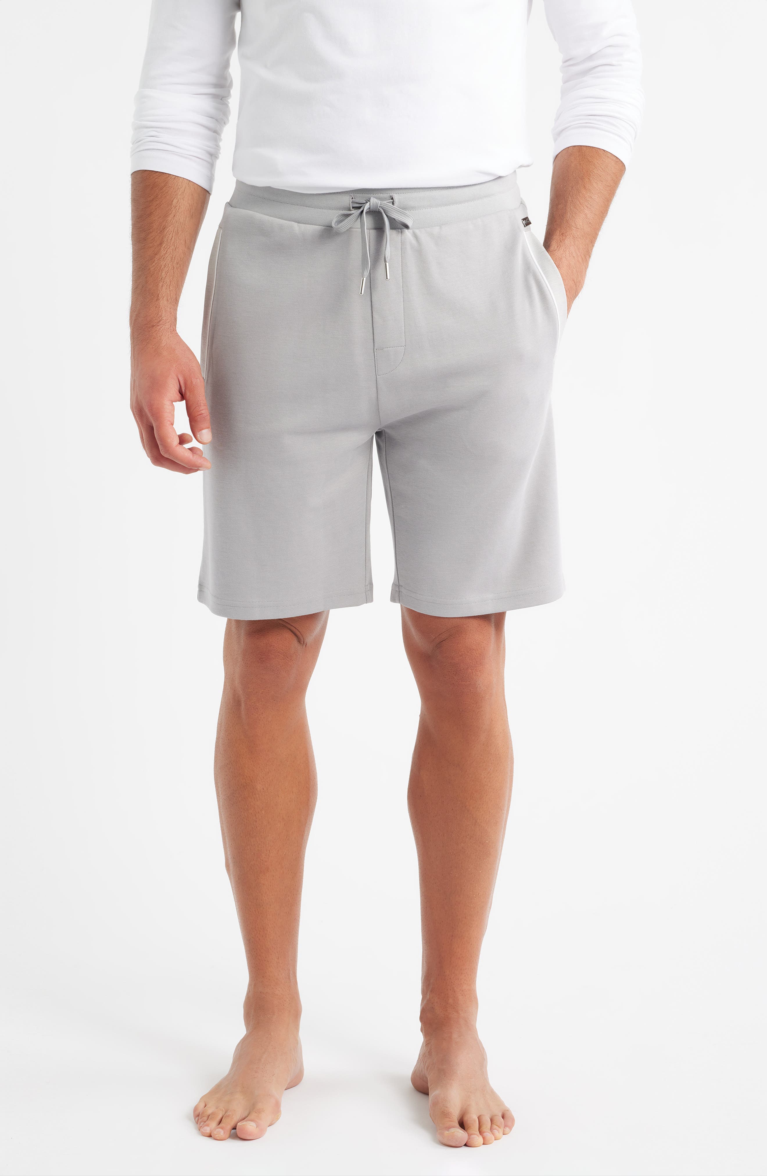 LIGHT/ PASTEL GREY