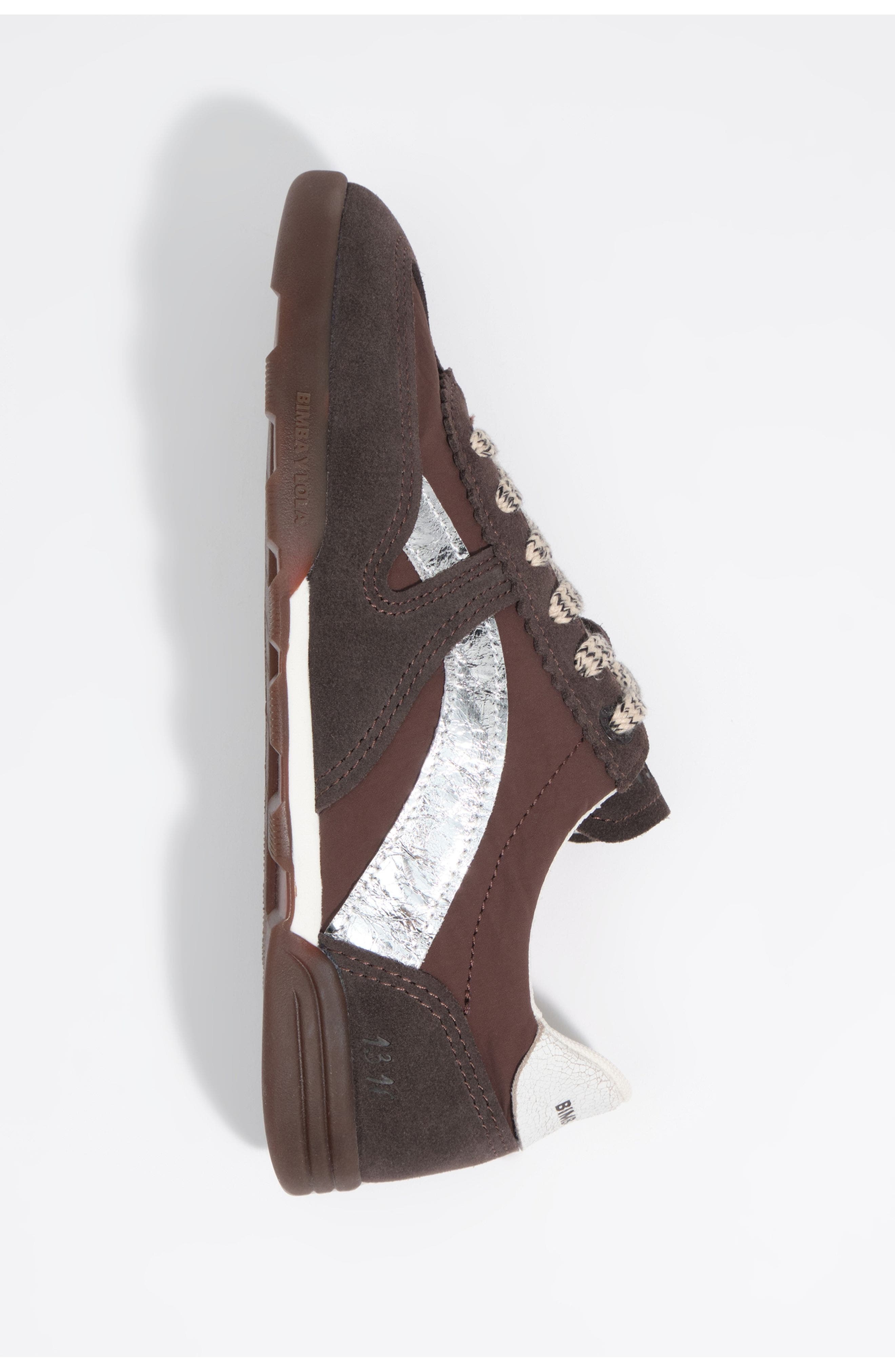 13 16 Indoor trainer, Alternate, color, DARK CHOCOLATE