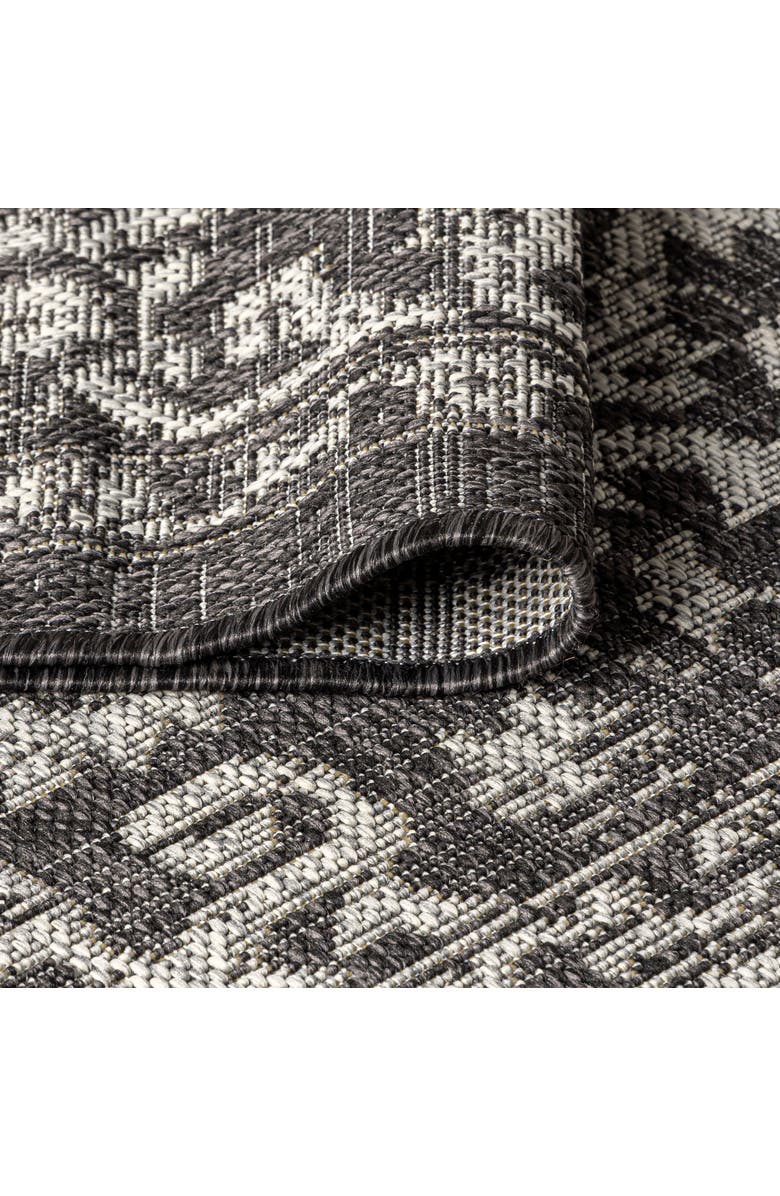 JONATHAN Y Malta Bohemian Medallion Textured Weave Indoor/Outdoor Area Rug, Alternate, color, Black/Gray