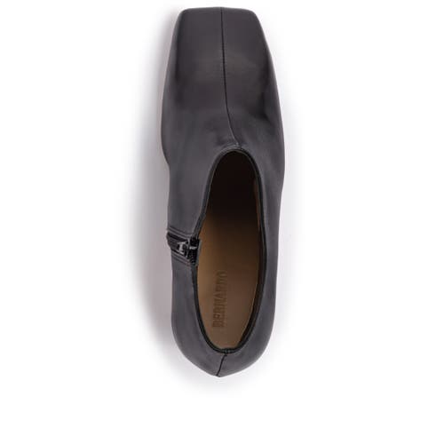 Bernardo Footwear Garda Ankle Bootie In Black