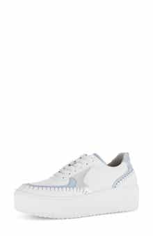 63.204 Platform Sneaker