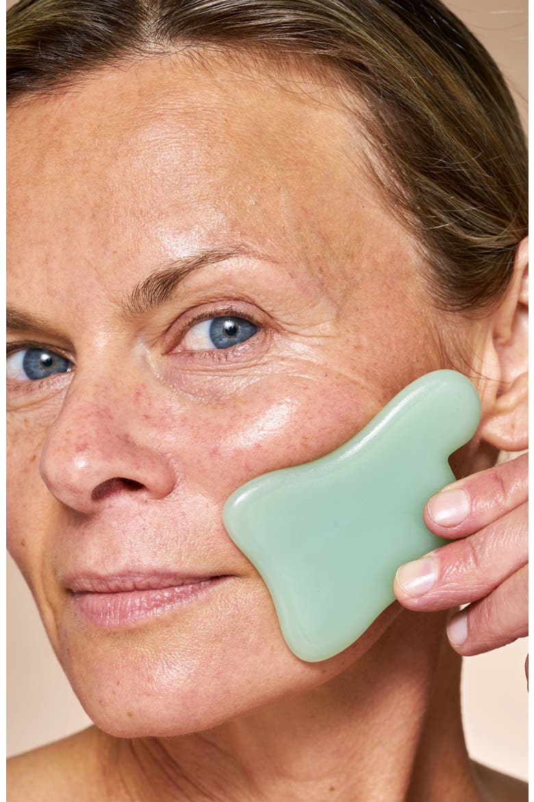 Gua Sha Sculptor, Alternate, color, NO COLOR