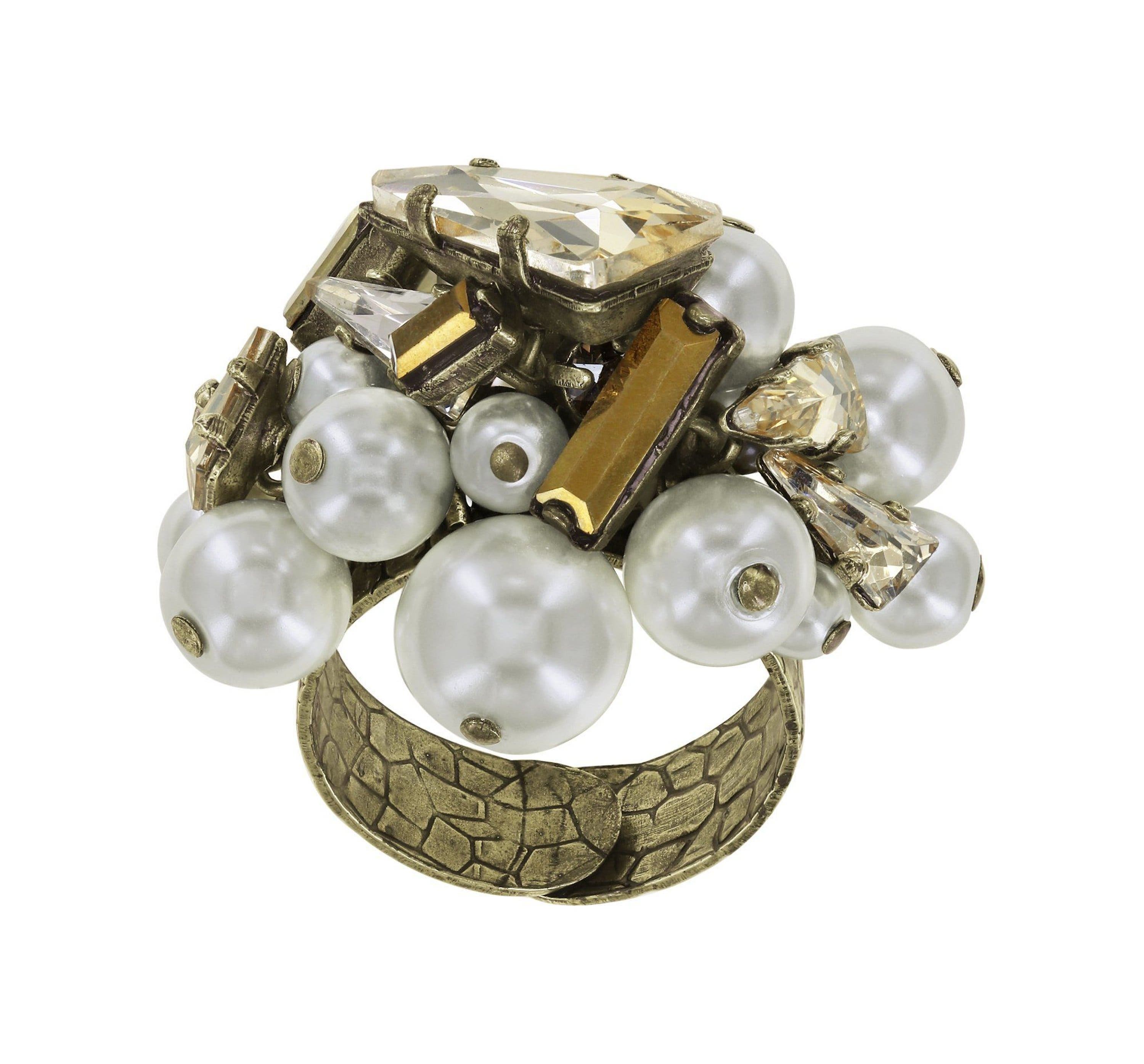 Beige/white / Antique Brass
