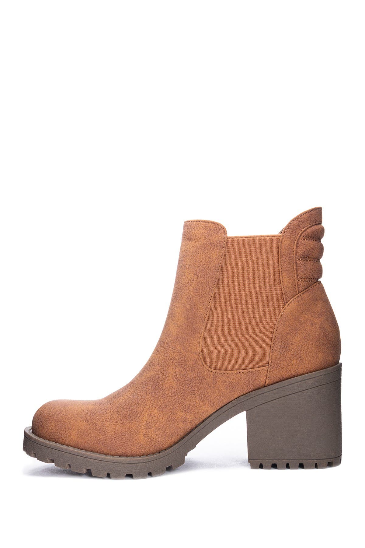 Dirty Laundry Levi Lug Sole Chelsea Boot, Alternate, color, 