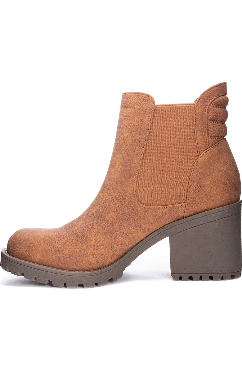 Dirty Laundry Levi Lug Sole Chelsea Boot, Alternate, color,