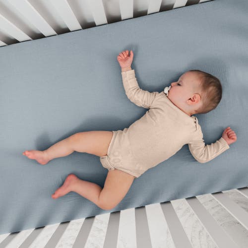 Comfy Cubs Muslin Fitted Crib Sheet In Pacific Blue