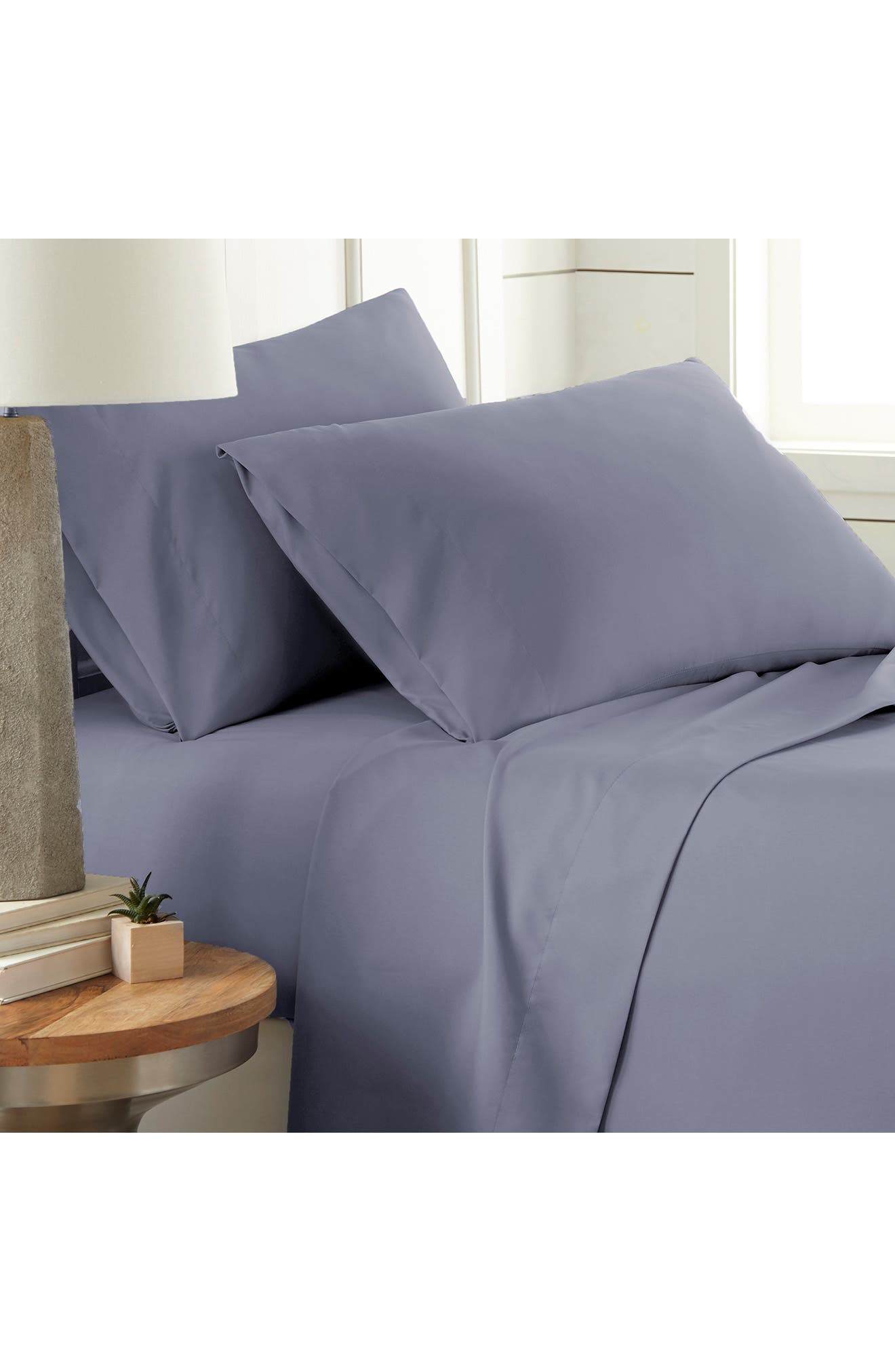 SOUTHSHORE FINE LINENS Classic Soft & Comfortable Brushed Microfiber Sheet Set