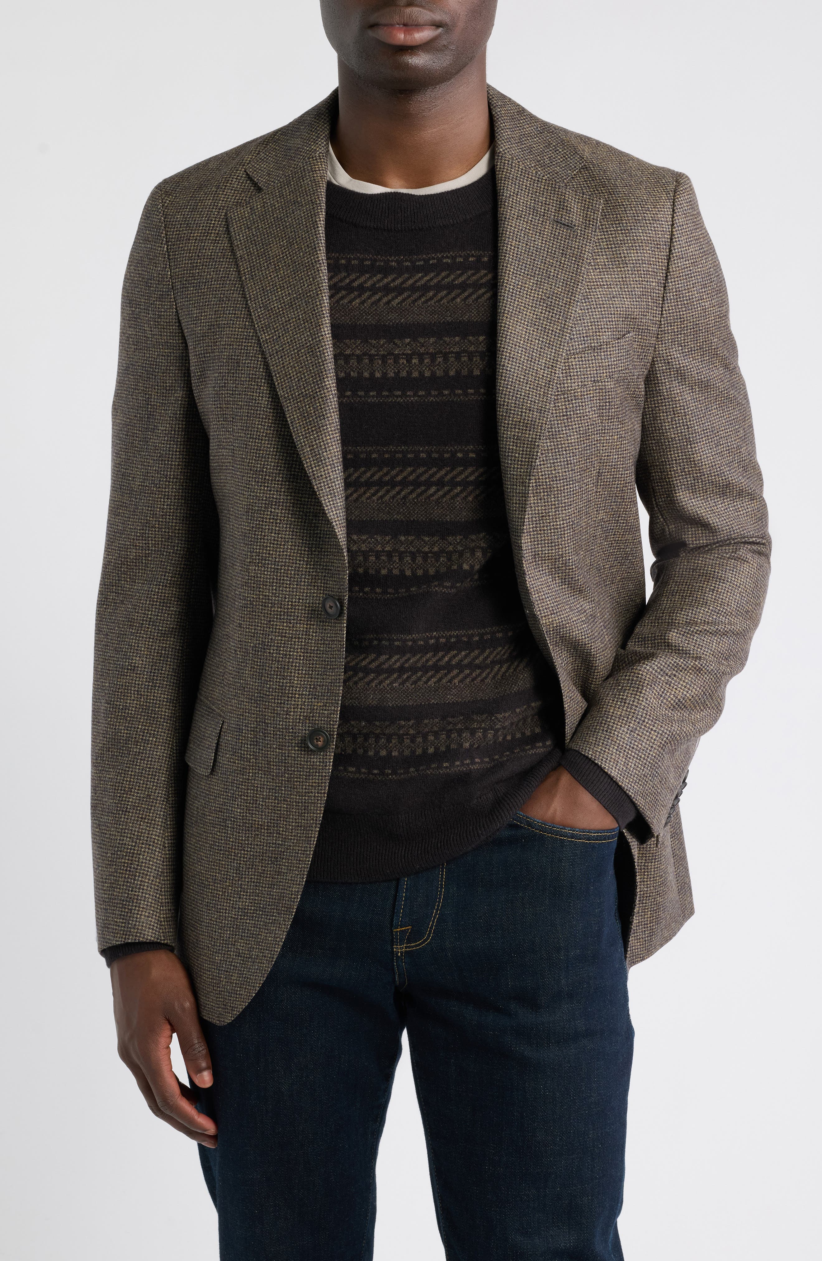 DARK BROWN