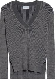 ST. JOHN Vanis Fine Gauge Cable Stitch V-Neck Sweater