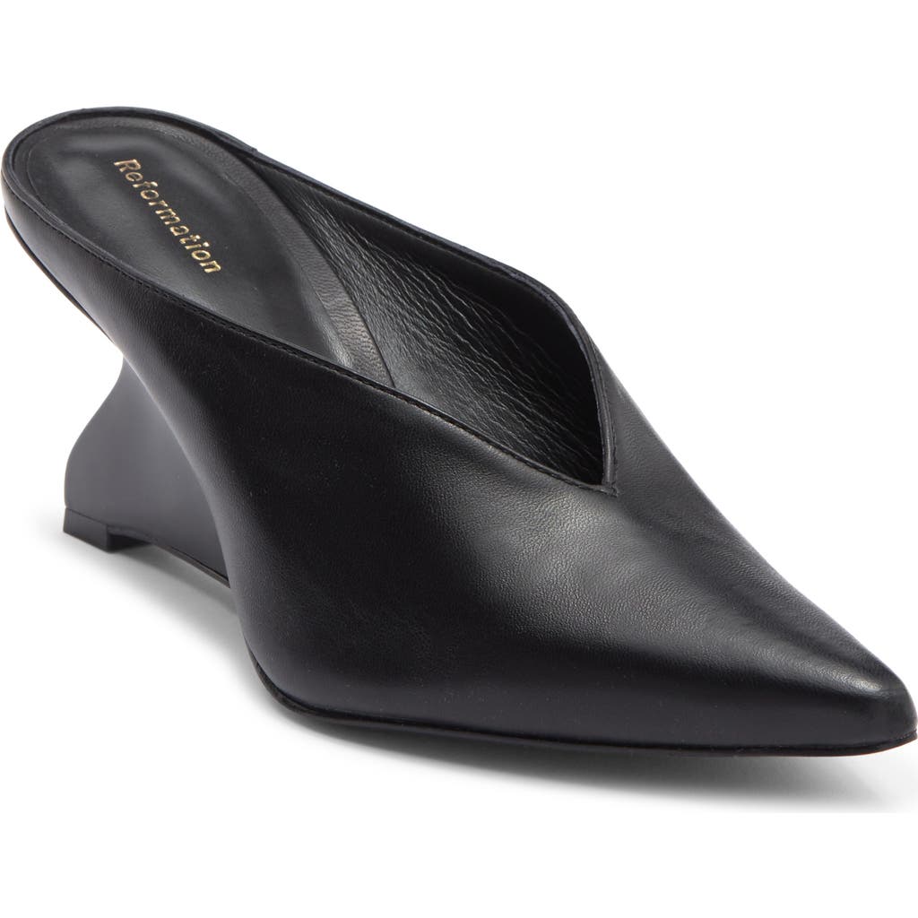 Reformation Wei Pointed Toe Pump