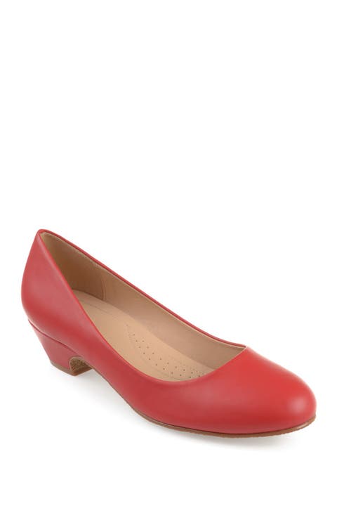 Saar Round Toe Pump - Narrow Width (Women)