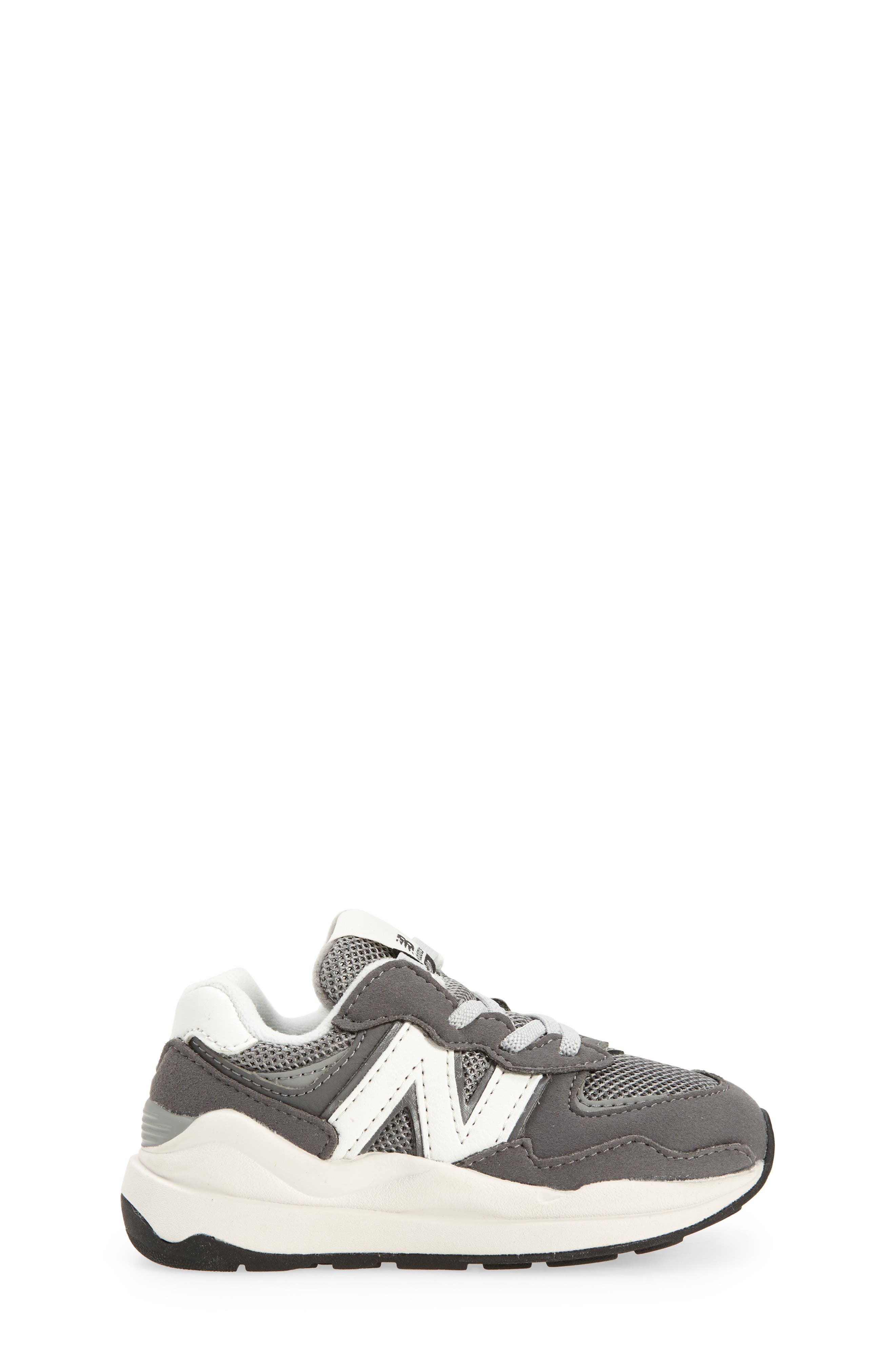New Balance Kids' 57/40 Bungee Sneaker, Alternate, color, 