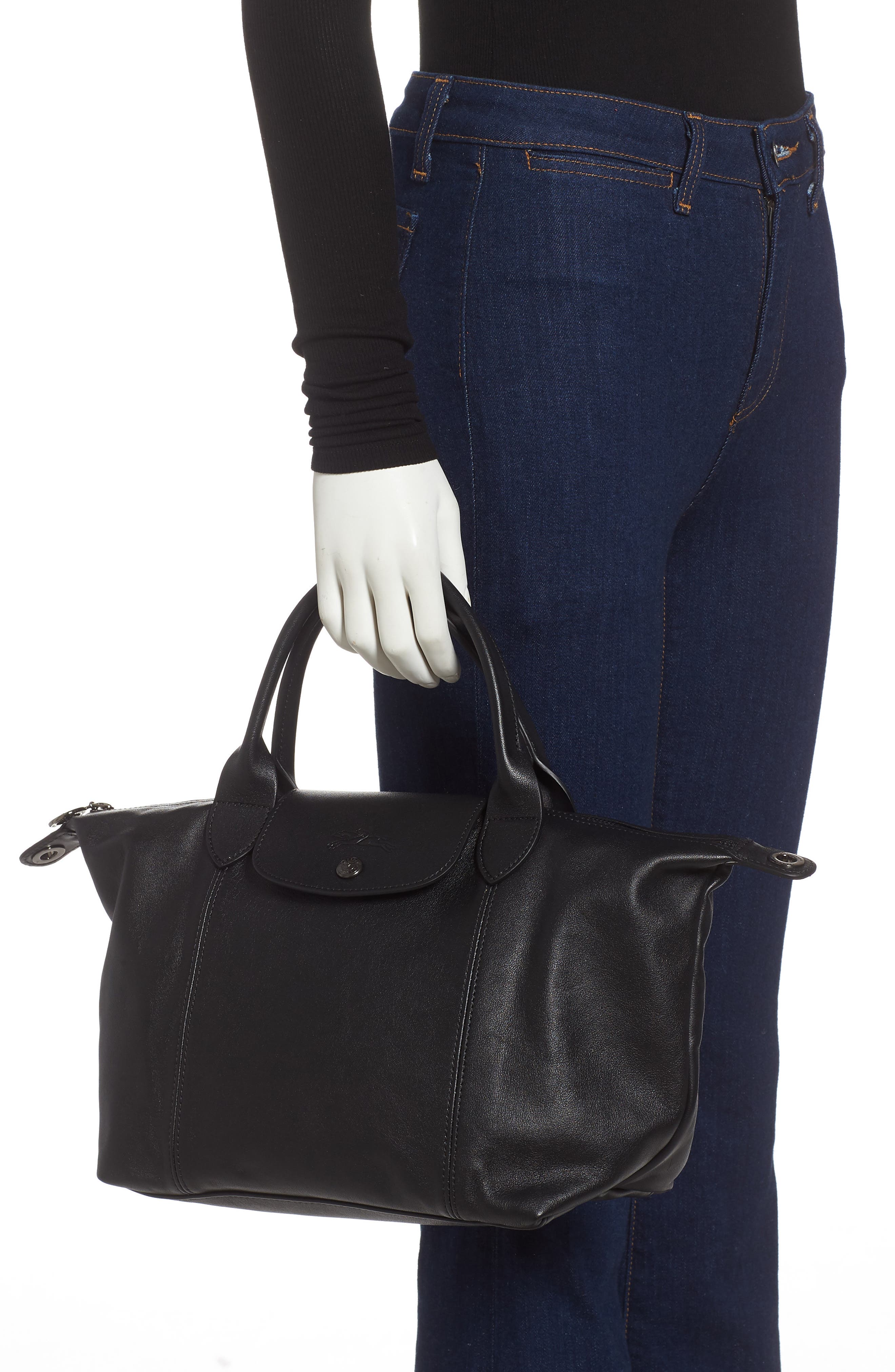 Le Pliage Cuir Leather Shoulder Bag (Nordstrom Exclusive), Alternate, color, BLACK