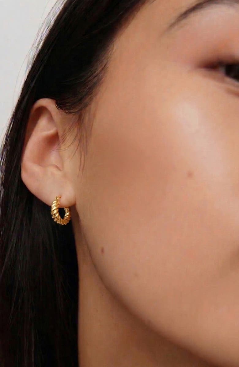 YOJ Fenny Twisted Mini Hoop Earrings in Gold, Alternate, color, Gold