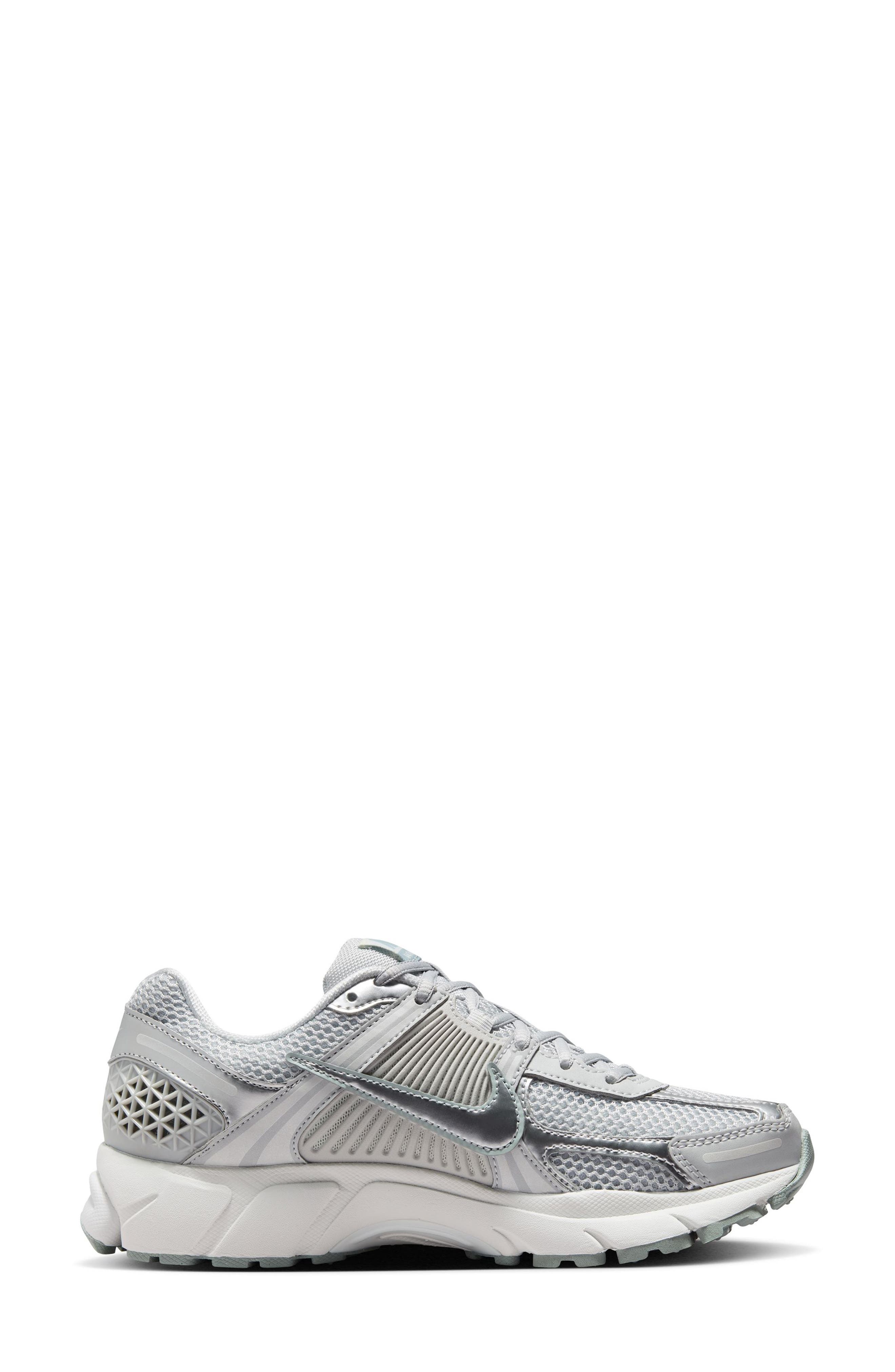 Женские кроссовки Nike Zoom Vomero 5 Sneaker — фото 6