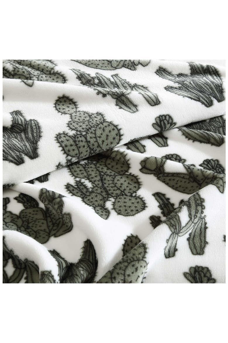 Cactus Garden Plush Fleece Blanket, Alternate, color, GREEN
