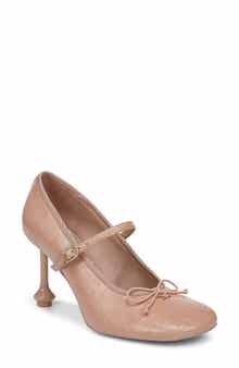 Vivian Mary Jane Pump
