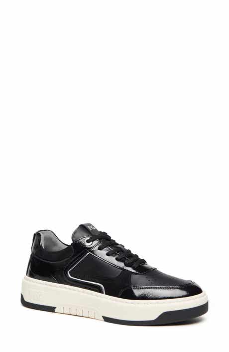 Clean Retro Sneaker