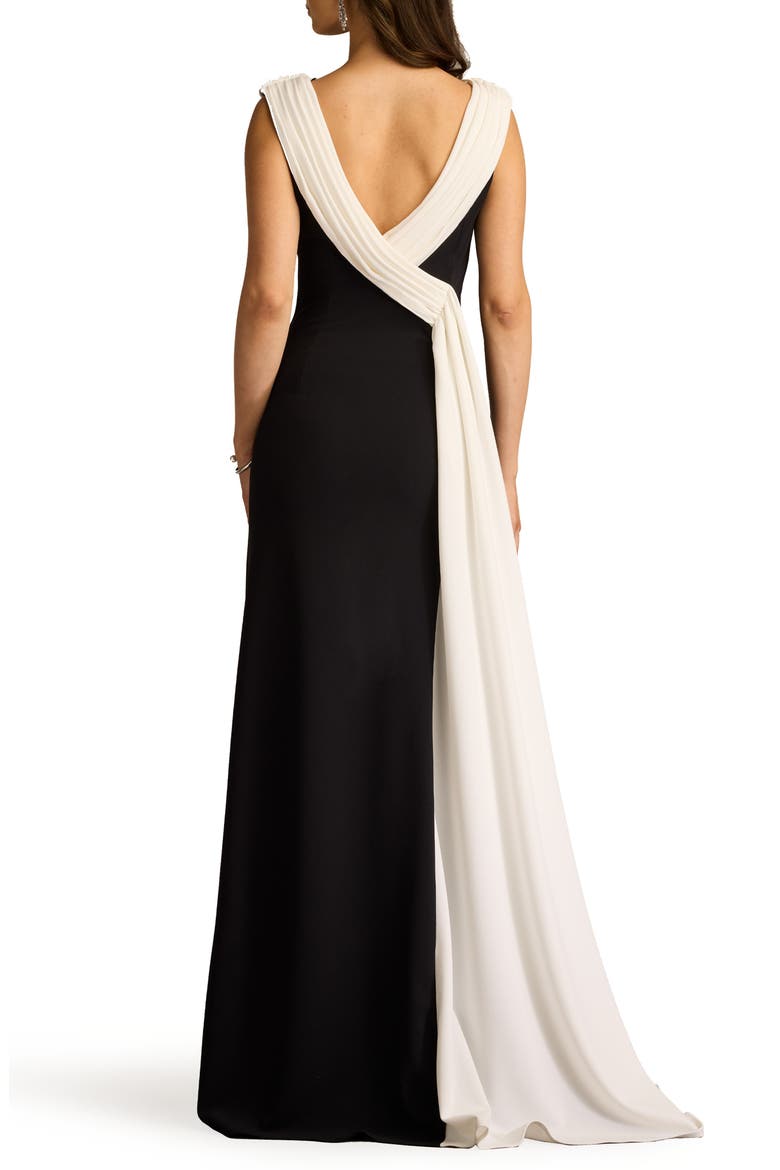 V-Back Crepe Gown, Alternate, color, BLACK/ IVORY