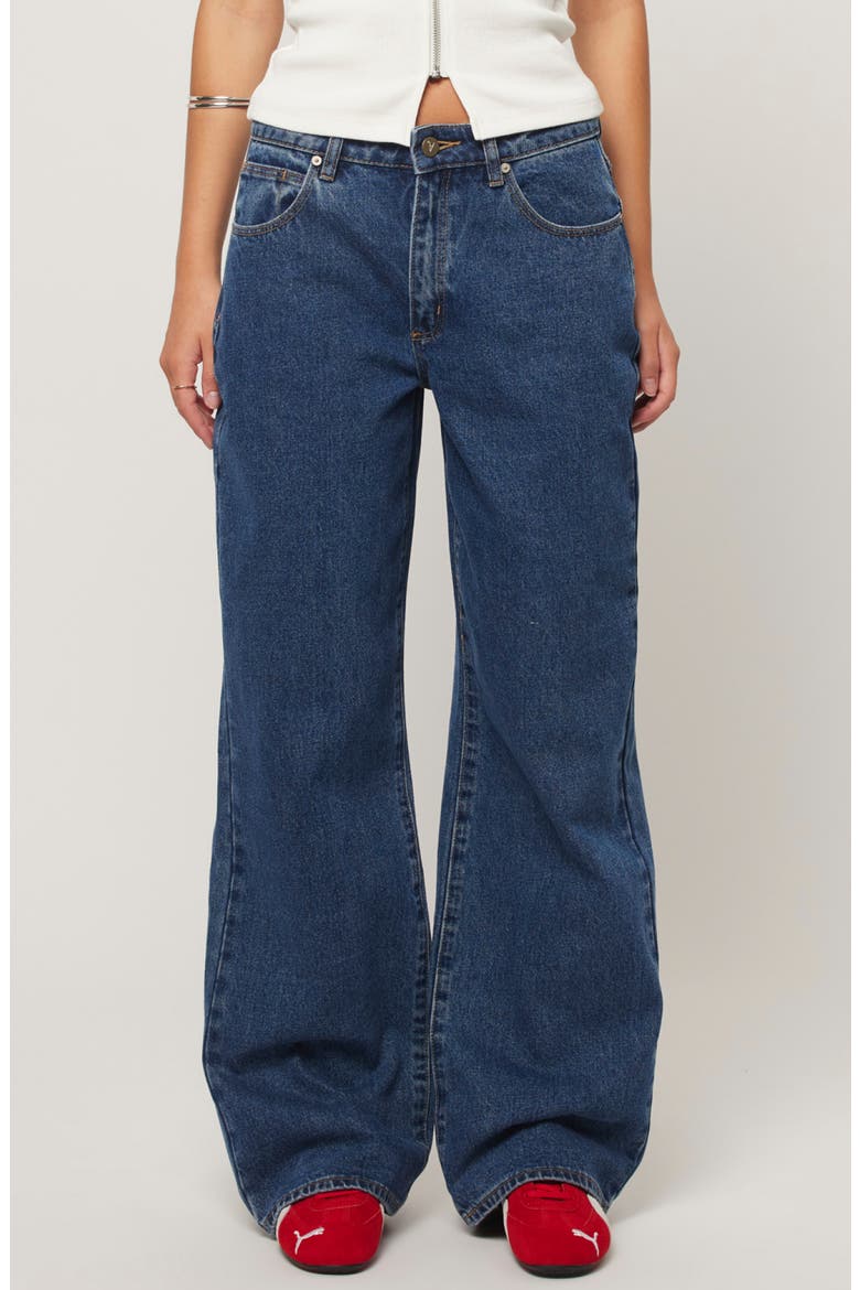 '95 Baggy Bella Mid Rise Relaxed Fit Jeans, Main, color, MID BLUE