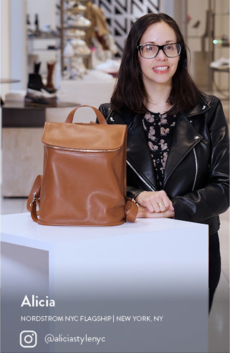 Compact Le Foulonné Leather Backpack, sales video thumbnail