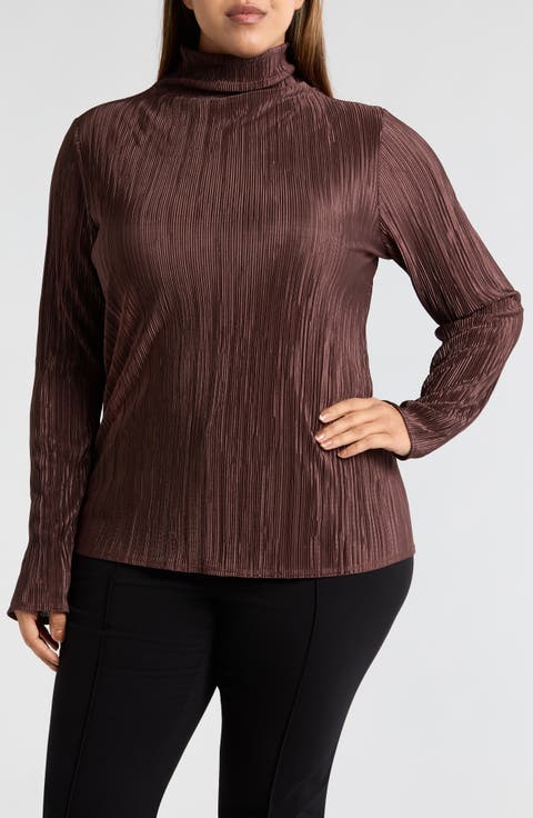 Long Sleeve Plissé Turtleneck Top (Plus)