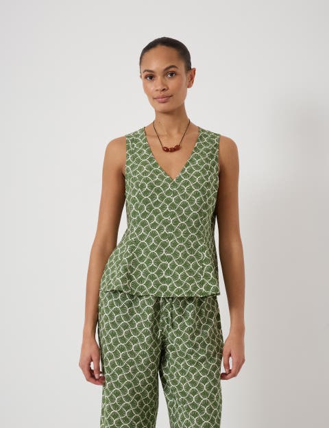 Sybil V-Neck Air Flow Godet Top