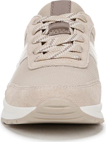 Shay Sneaker