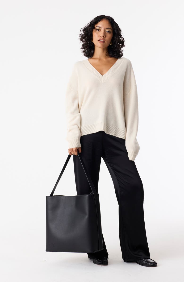 Béis The Wicked Faux Leather Tote, Alternate, color,