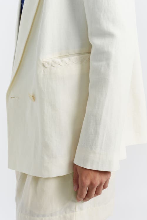 Shop Chinti & Parker Linen Blend Blazer In Cream