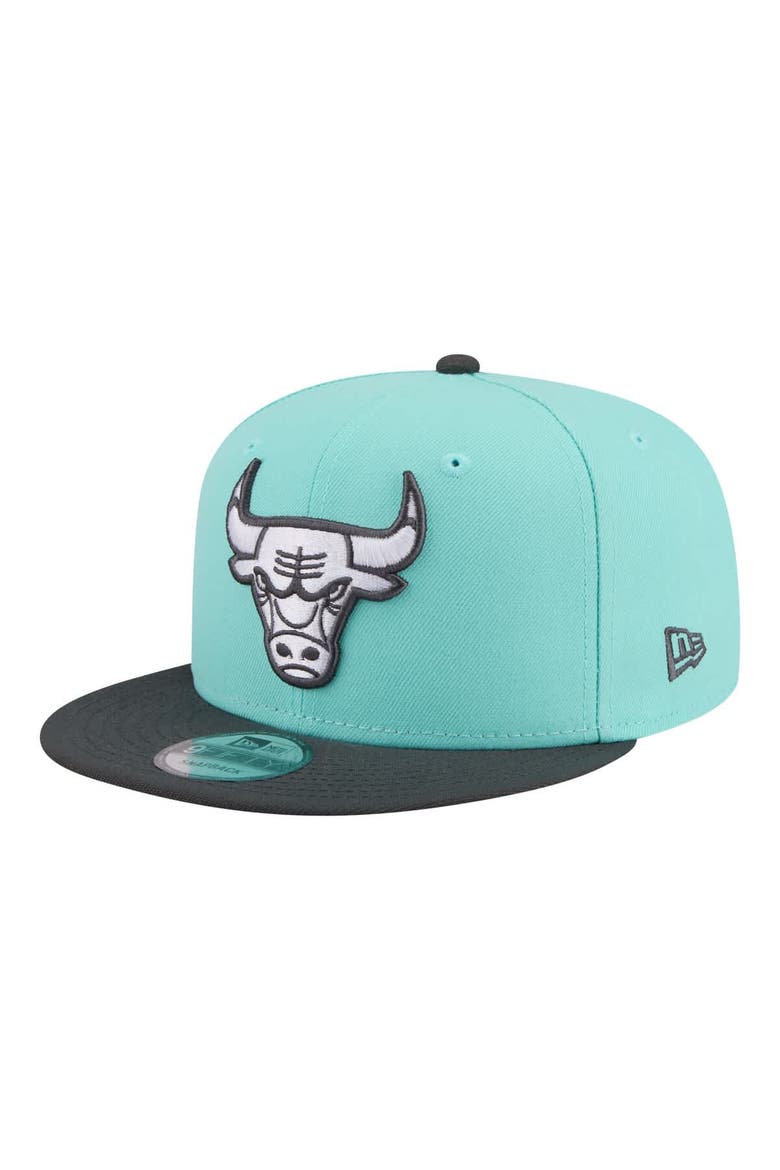 Men's New Era Turquoise/Charcoal Chicago Bulls Color Pack Two-Tone 9FIFTY Snapback Hat, Main, color, Turquoise