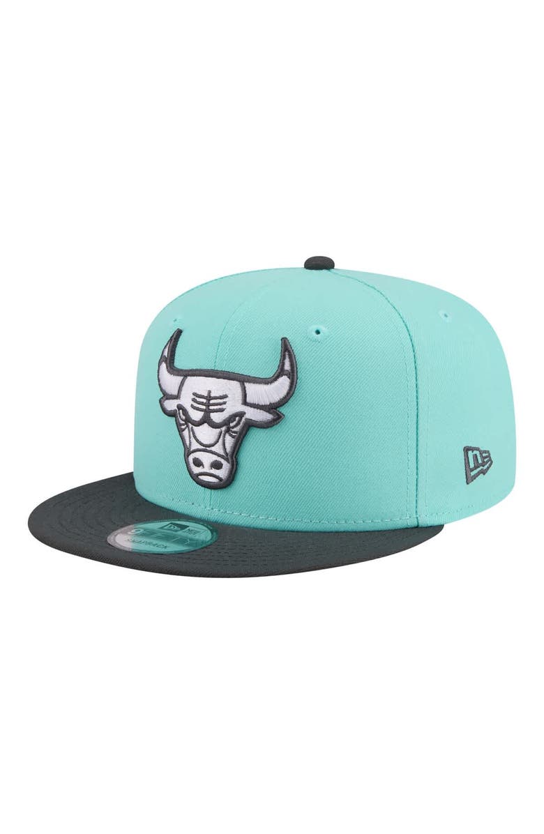 New Era Men's New Era Turquoise/Charcoal Chicago Bulls Color Pack Two-Tone 9FIFTY Snapback Hat, Main, color, Turquoise