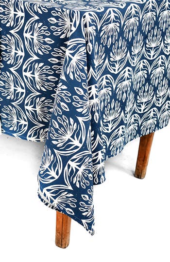 French Home Botanical Tablecloth In Multi