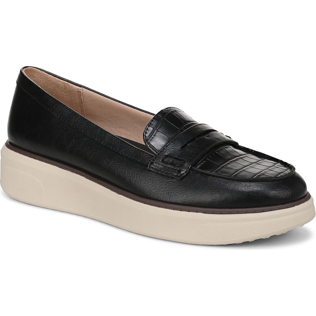 Lifestride Women's Chelsea Round Toe Platform Penny Loafers In Black