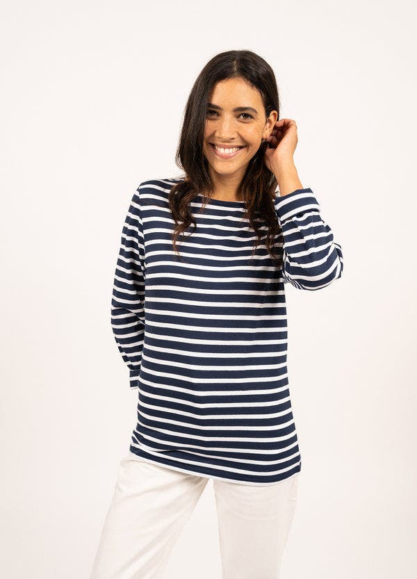 selected navy/white