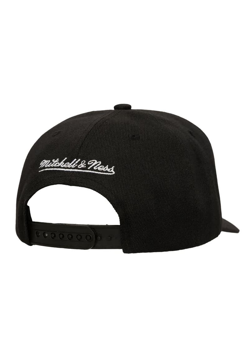 Men's Mitchell & Ness  Black Chicago Bulls Tilted Pro Pinch Adjustable Hat, Alternate, color, Black