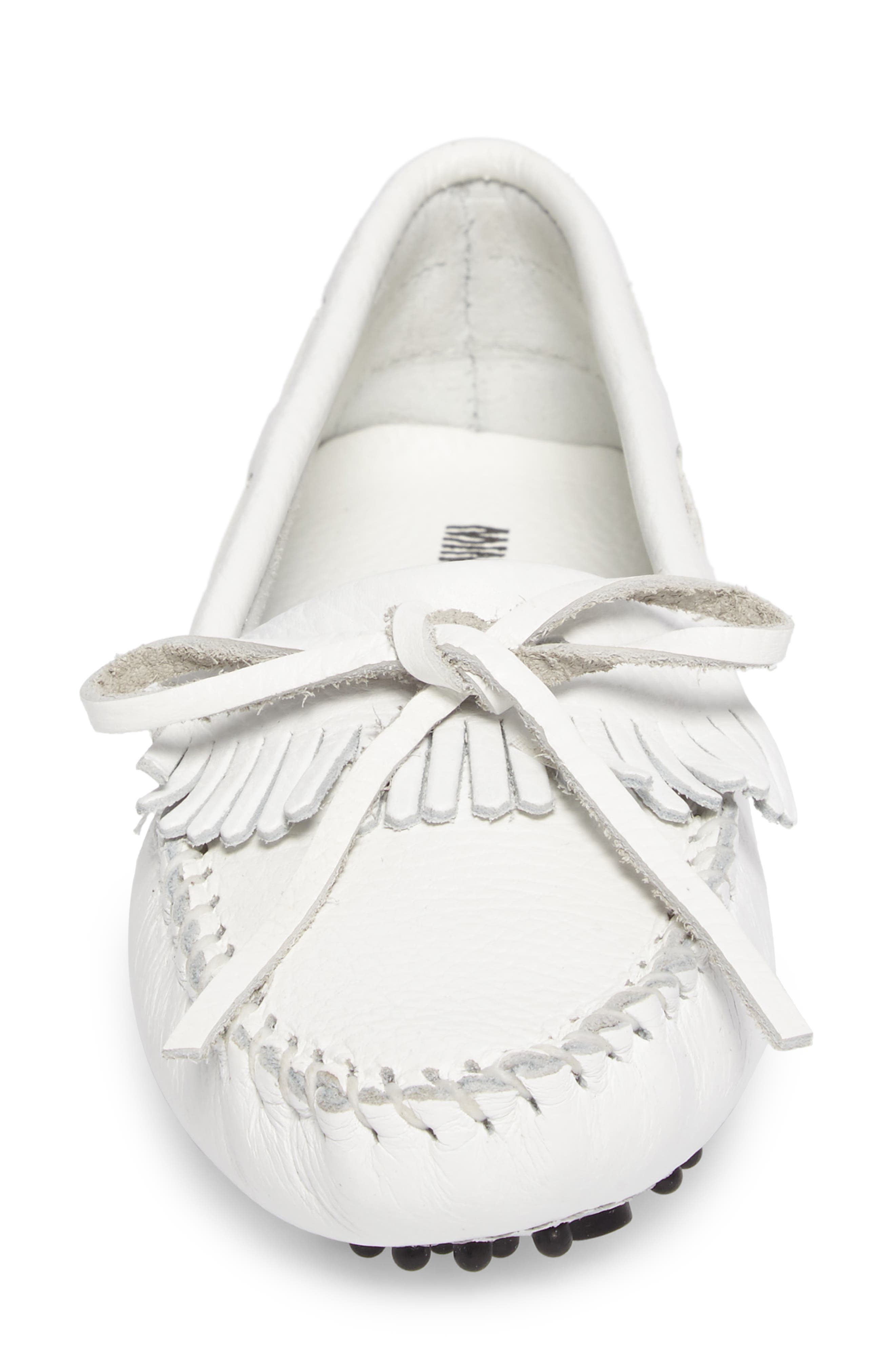 Minnetonka Kilty Driving Moccasin, Alternate, color, 