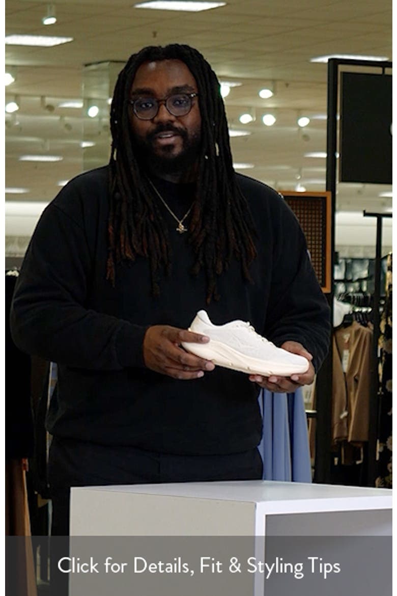 Solimar 2 Training Shoe video