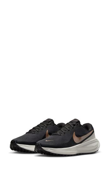 Nike Revolution 8 Running Shoe