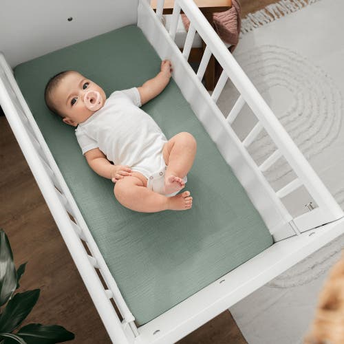 Comfy Cubs Muslin Fitted Bassinet Crib Sheet In Fern