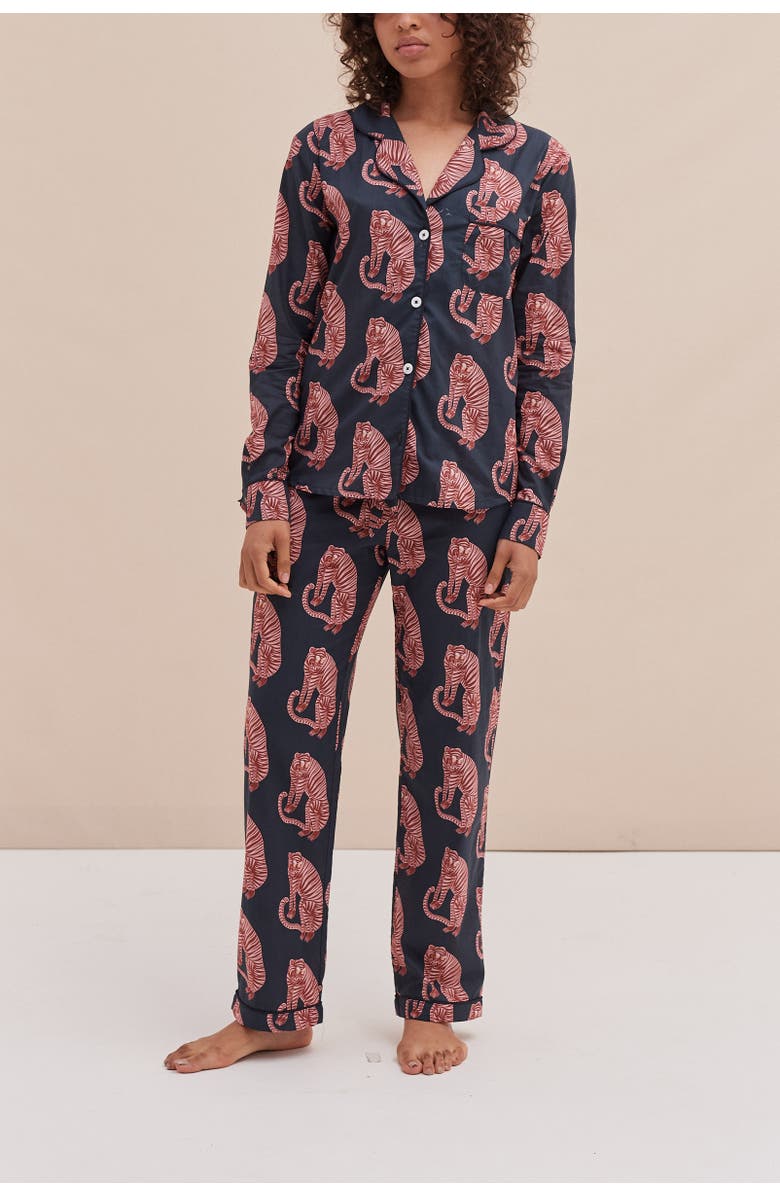 Desmond & Dempsey Long Pajama Set, Main, color, Tiger Navy/Pink