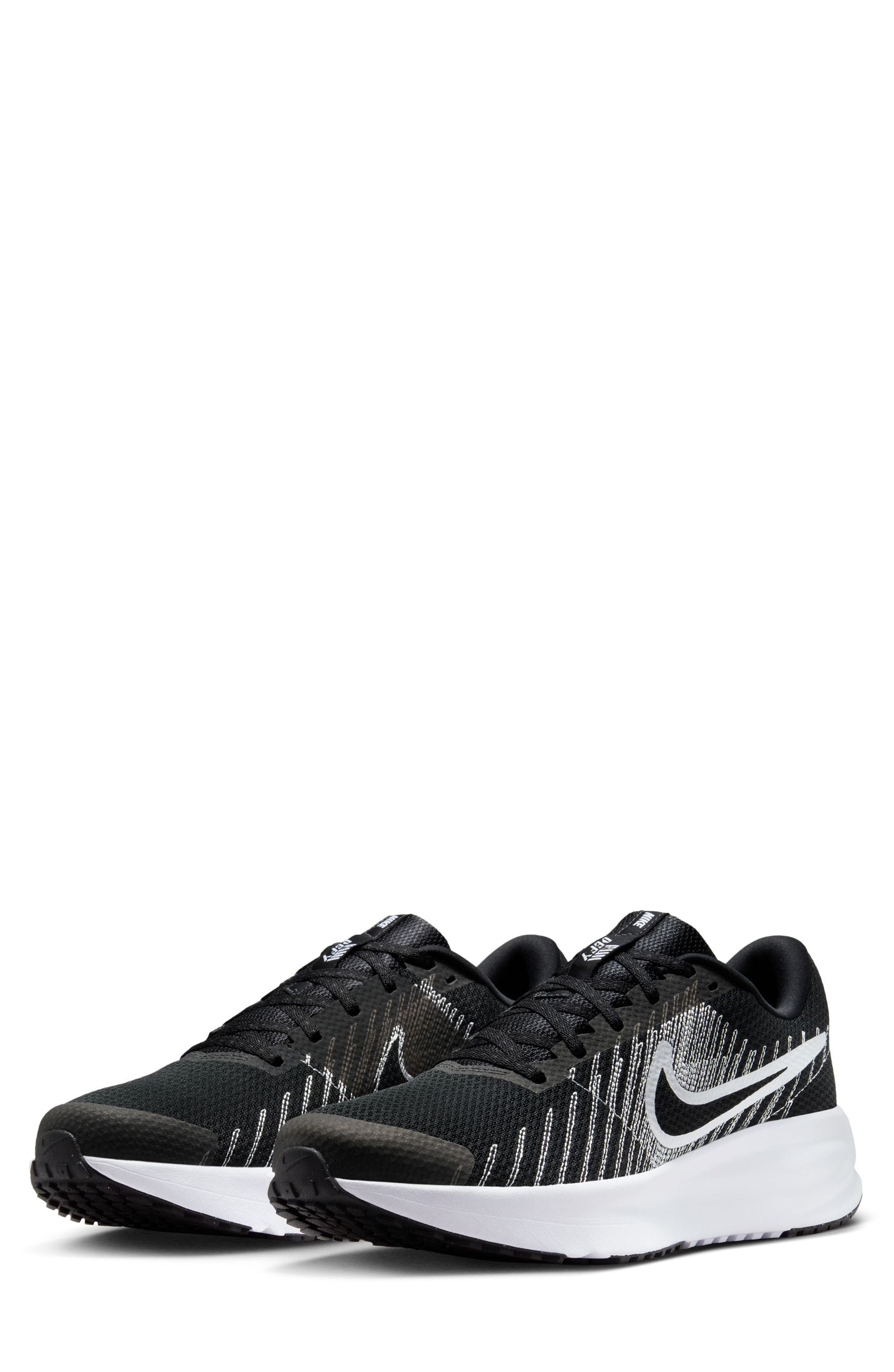 Nike Run Defy Running Shoe