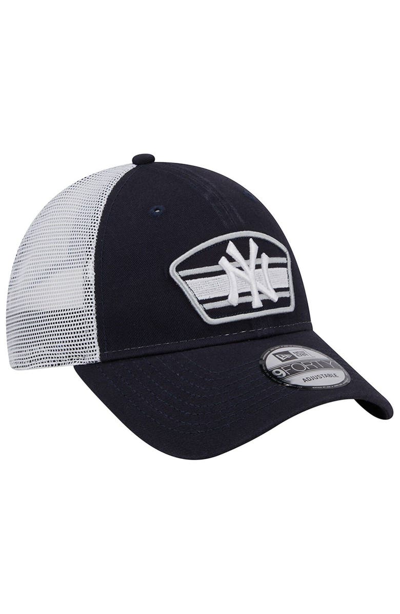 New Era Men's New Era Navy/White New York Yankees Logo Patch 9FORTY Trucker Snapback Hat, Alternate, color, Navy