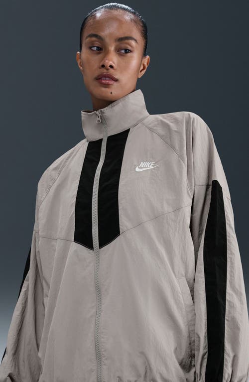 Nike Sportswear Oversize Jacket In Gray