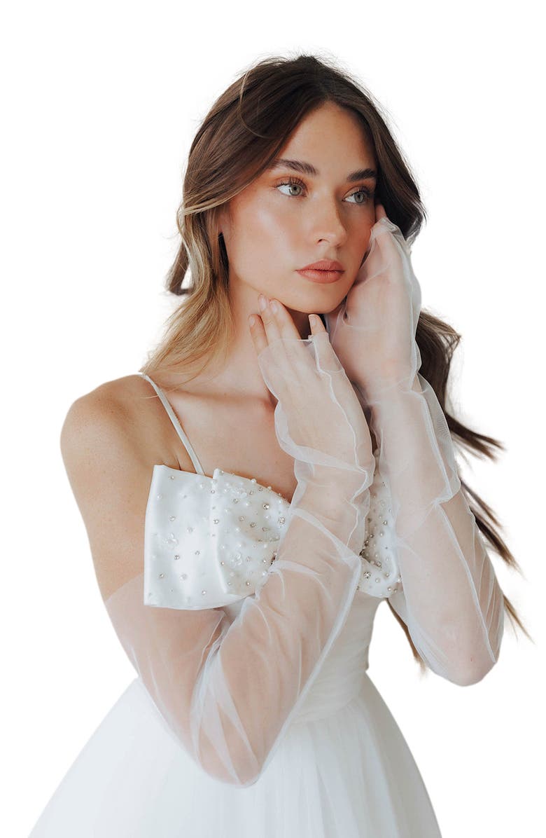 Untamed Petals Minimalist Sheer Gloves, Alternate, color, Ivory