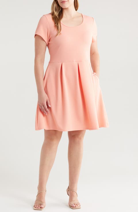 Scoop Neck Knit Dress (Plus)