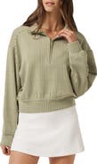 TravisMathew Skyloft Printed Quarter Zip Sweatshirt