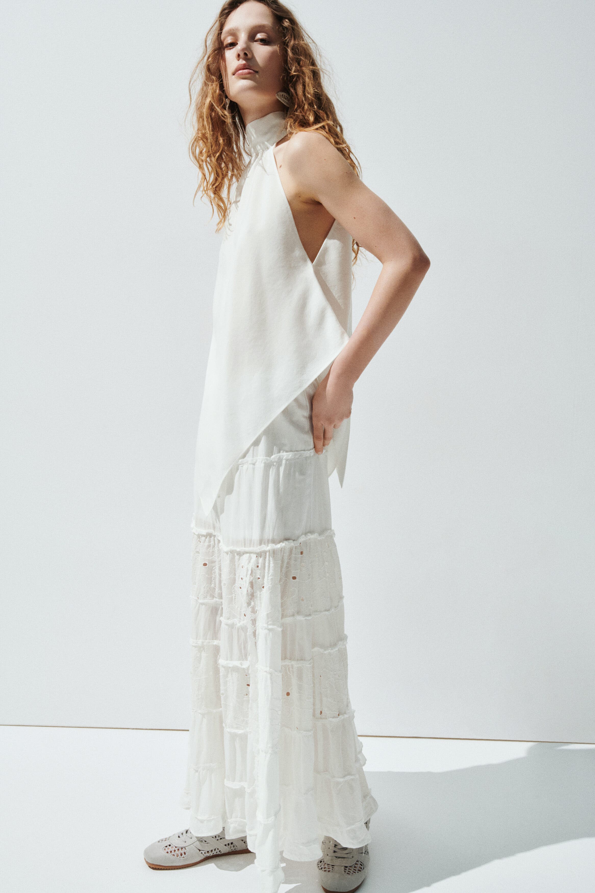 Maxi skirt with eyelet embroidery