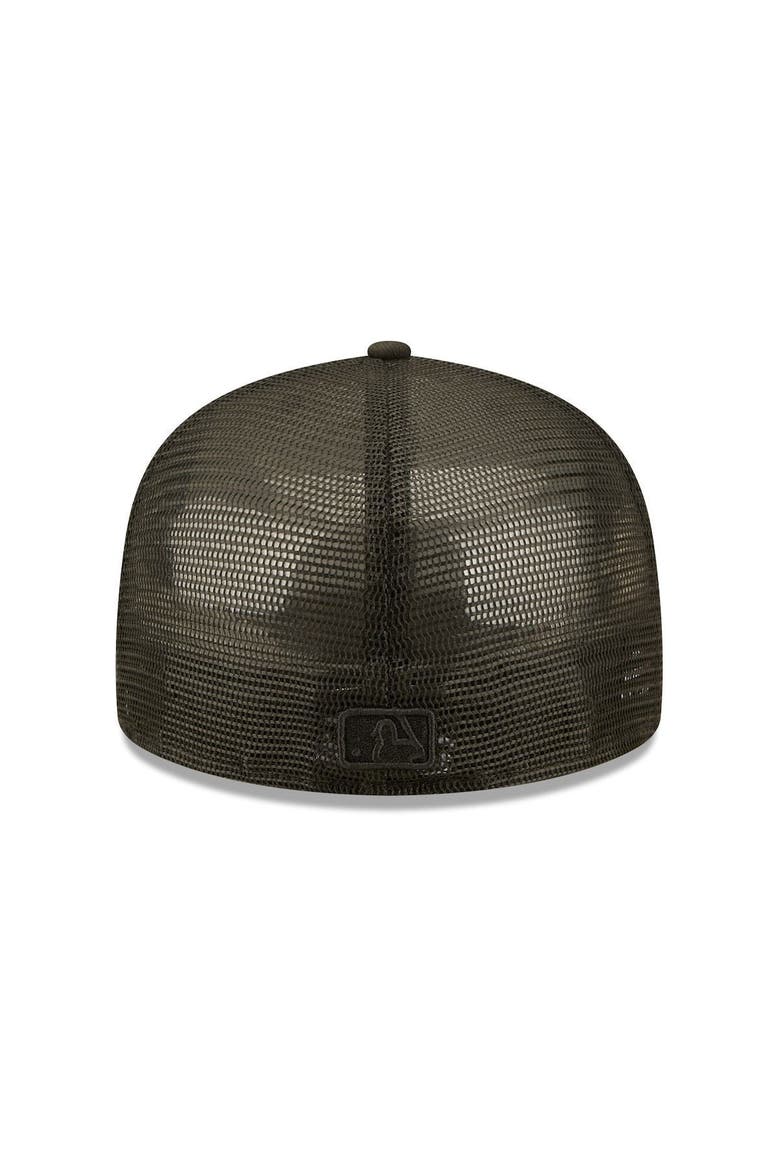 Men's New Era Chicago White Sox Blackout Trucker 59FIFTY Fitted Hat, Alternate, color, Black
