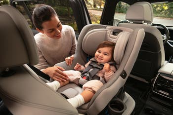 RAVA<sup>™</sup> Flame Retardant Free Convertible Car Seat<br>